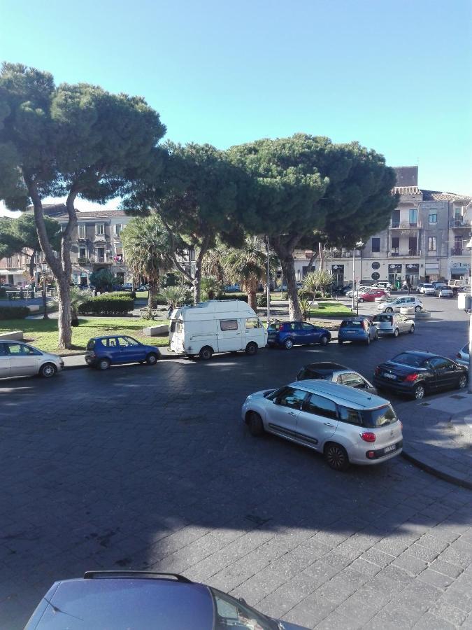 3Acasavacanza Aeroporto di Catania Fontana Rossa Esterno foto