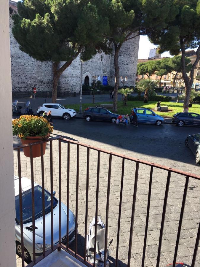 3Acasavacanza Aeroporto di Catania Fontana Rossa Esterno foto