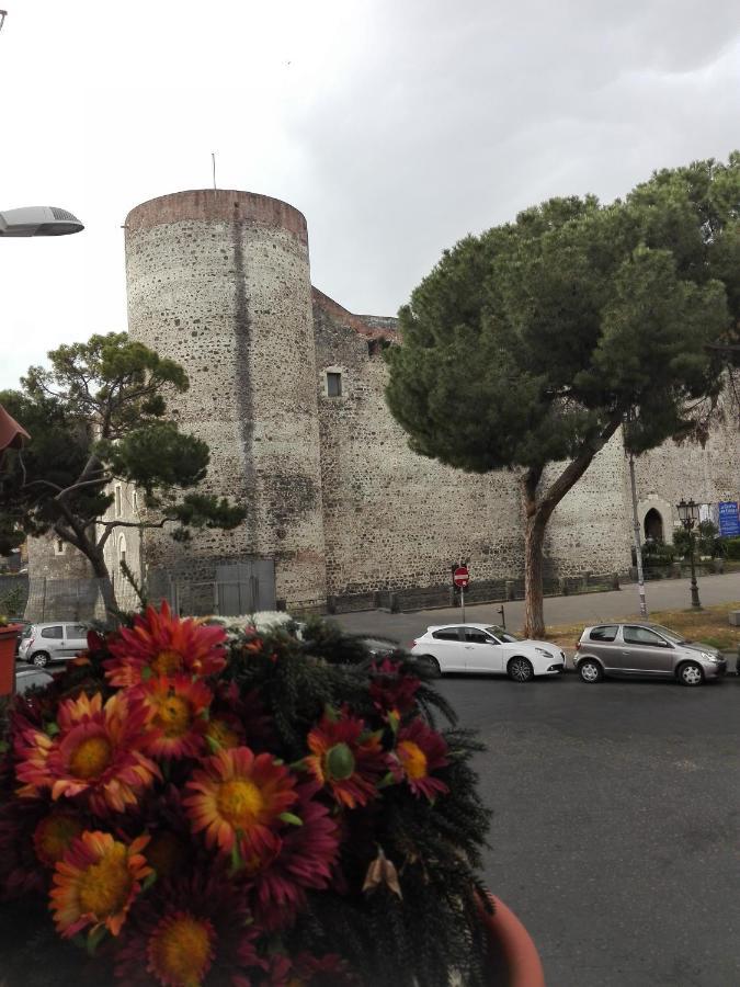 3Acasavacanza Aeroporto di Catania Fontana Rossa Esterno foto